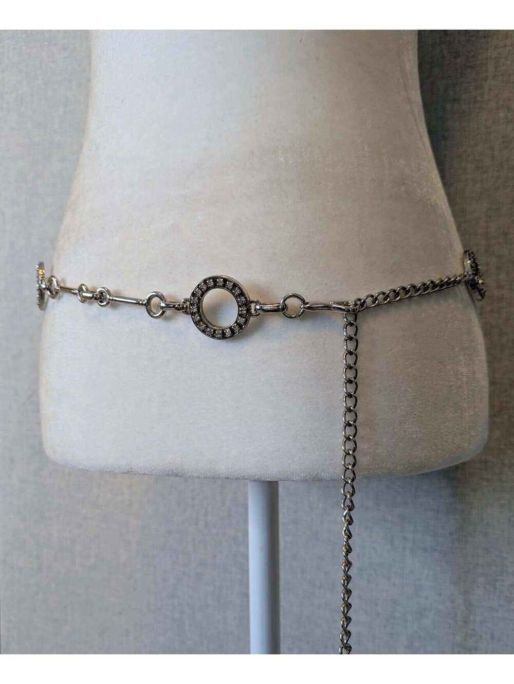 Vintage y2k rhinestone O ring chain belt